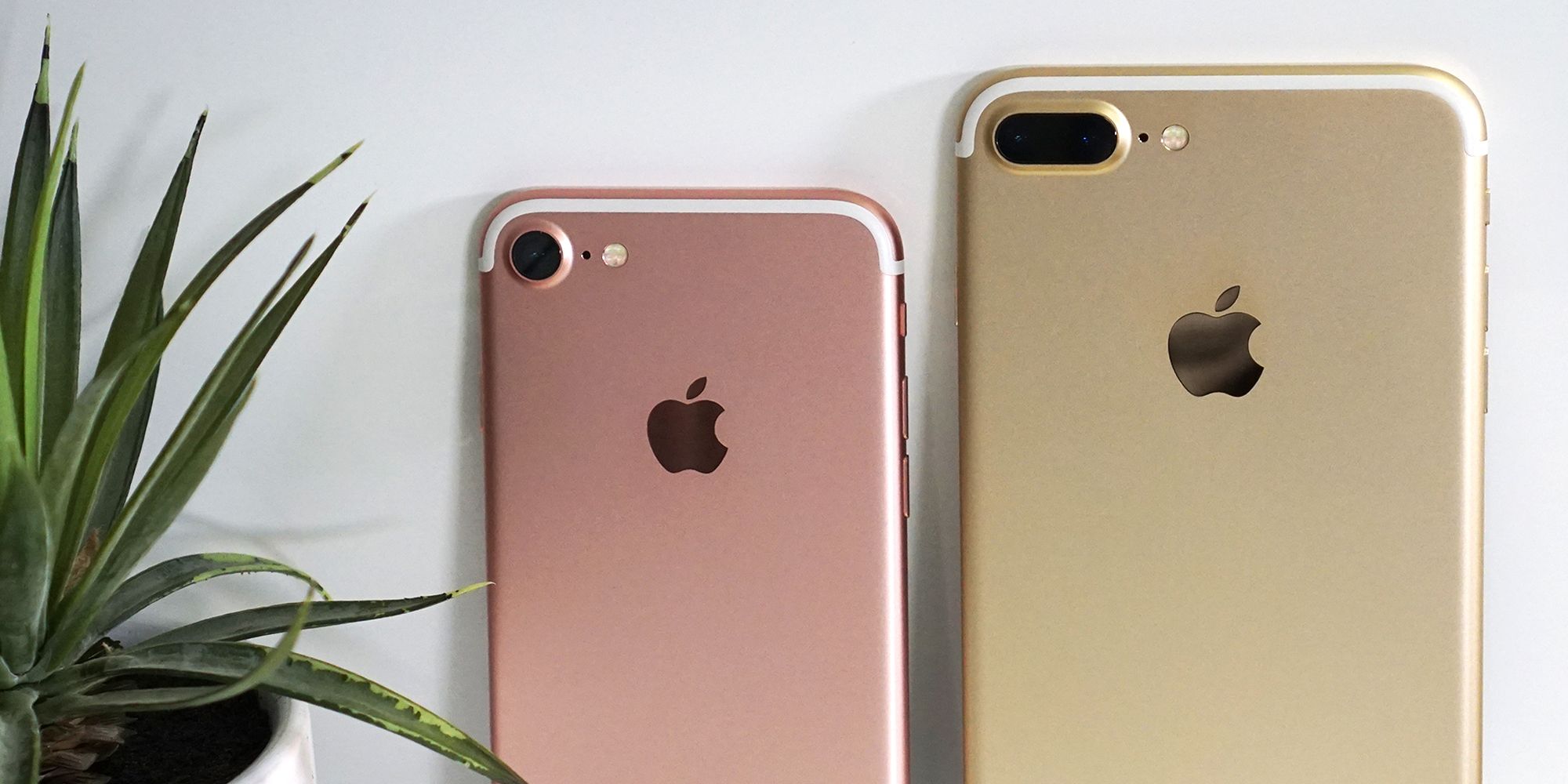 Apple iPhone 7 and iPhone 7 Plus Smartphone Reviews 2016-2017