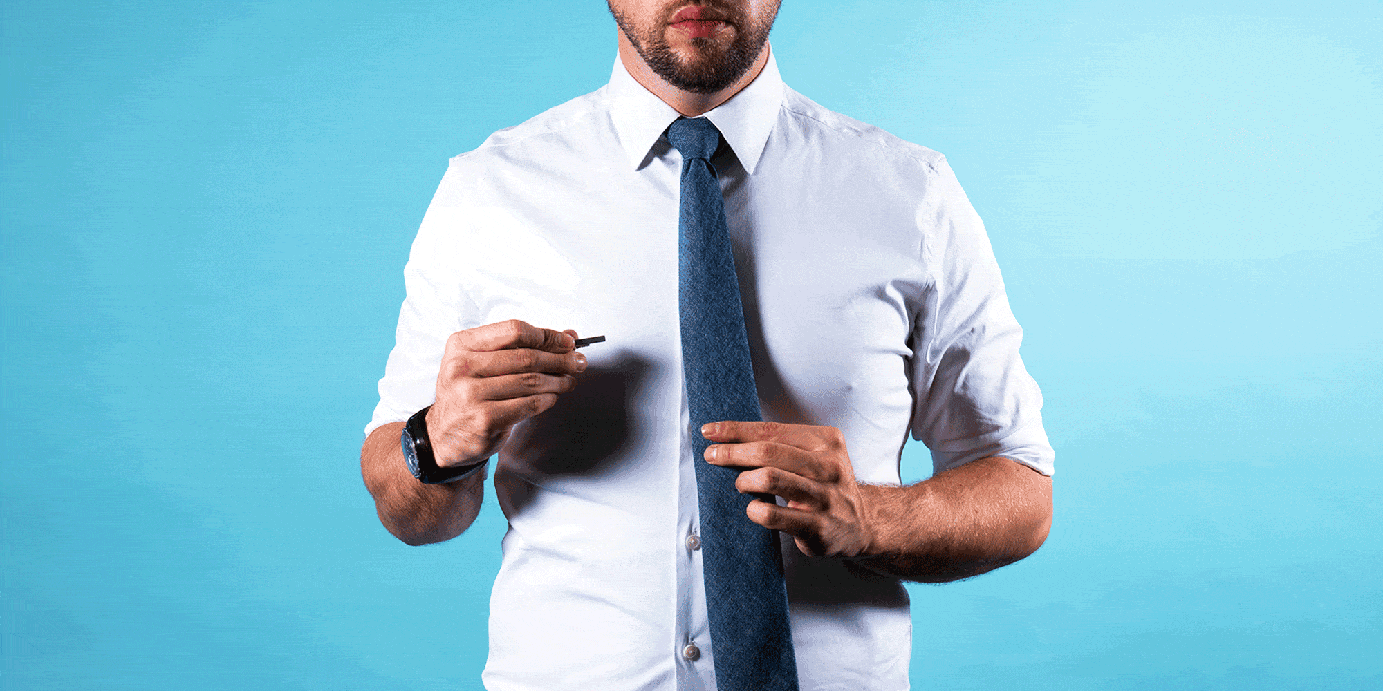How to wear a tie clip