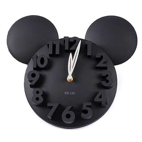 https://hips.hearstapps.com/bestproducts/assets/17/51/mickey-clock.jpg