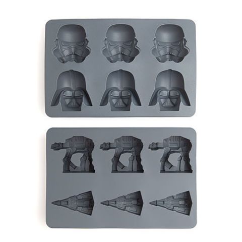 https://hips.hearstapps.com/bpc.h-cdn.co/assets/15/53/480x480/square-1451318882-star-wars-ice-cube-tray-set.jpg?resize=980:*