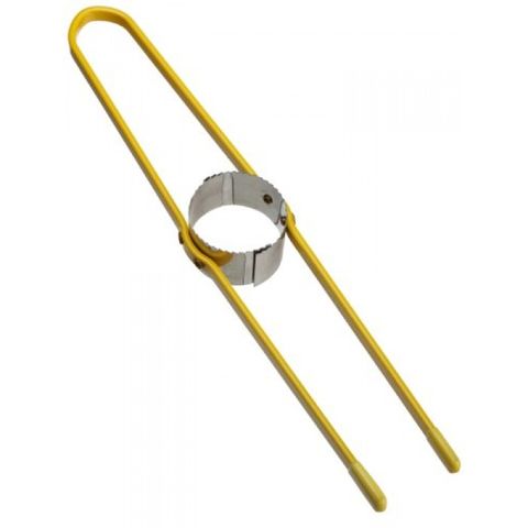 <p><strong><em>$3, <a href="http://www.bedbathandbeyond.com/store/product/profreshionals-corn-cutter/1011078893?skuId=11078893&mcid=PS_googlepla_nonbrand_kitchenfoodprep_&adpos=1o1&creative=43742640949&device=c&matchtype=&network=g&gclid=CK2X1PbN7coCFZePHwodeNECvg " target="_blank">bedbathandbeyond.com</a></em></strong>
</p><p><strong>Best for Basics </strong>
</p><p> If you're looking for a simple, straightforward, and (most importantly) a budget-friendly corn cutter, you've found your match. Place the top of the cob into the metal ring, grab each end of the handle, then apply downward pressure to remove the kernels.</p>