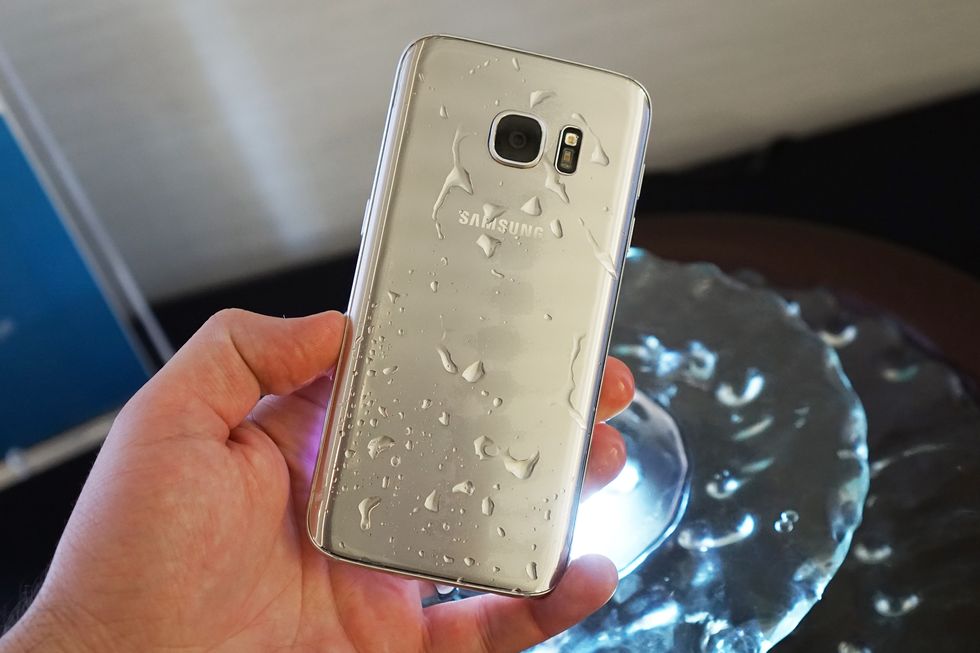 Galaxy S7 Water Resistance