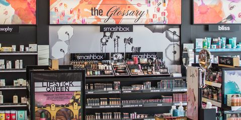 Barnes And Noble To Begin Selling Beauty Products In College