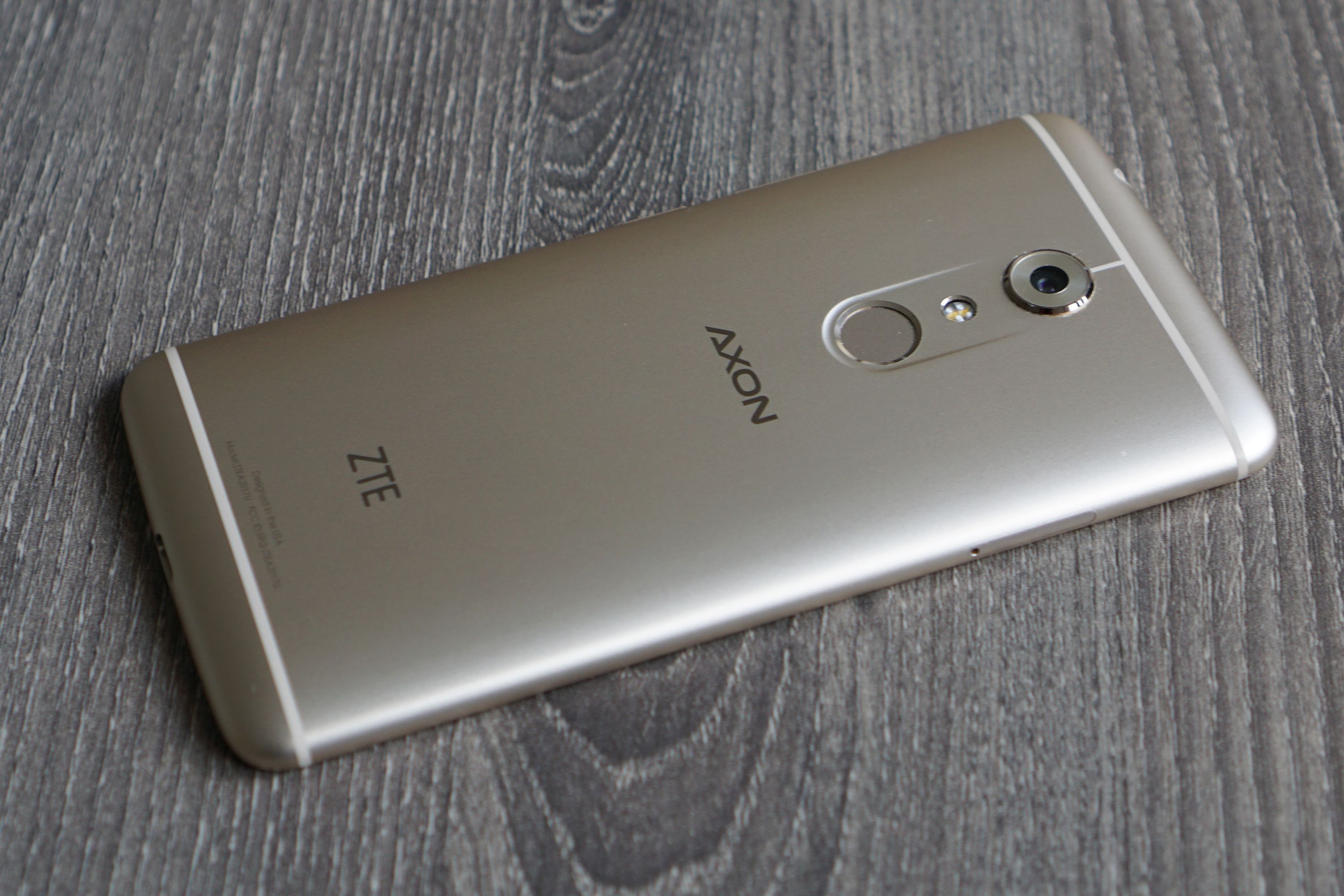 ZTE Axon 7 Smartphone Review 2018