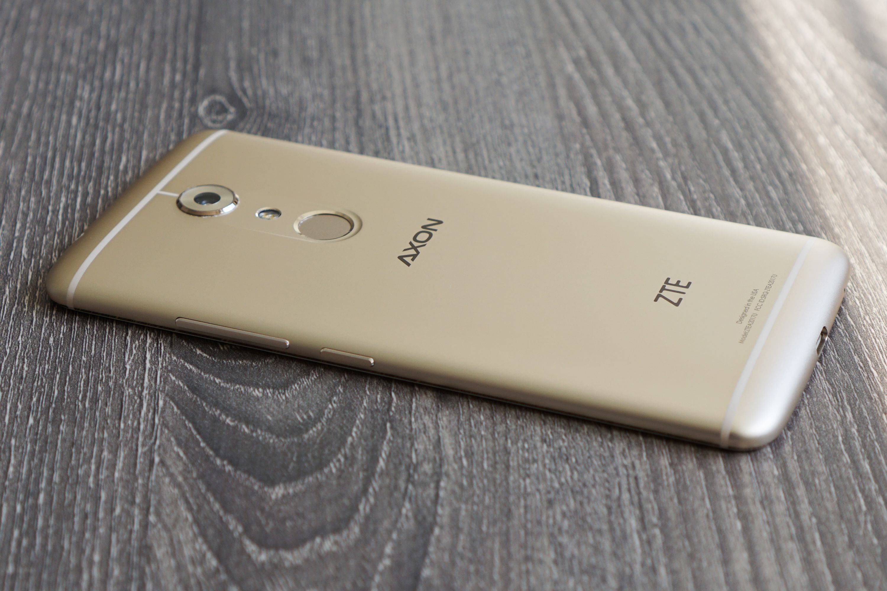 ZTE Axon 7 Smartphone Review 2018