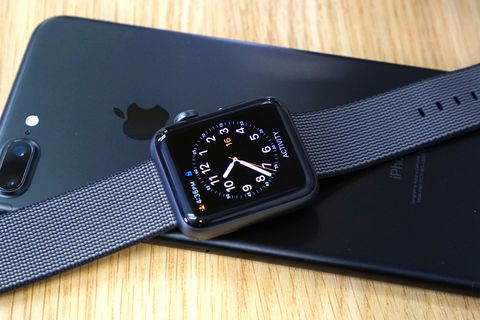 Apple Watch Series 2 iPhone