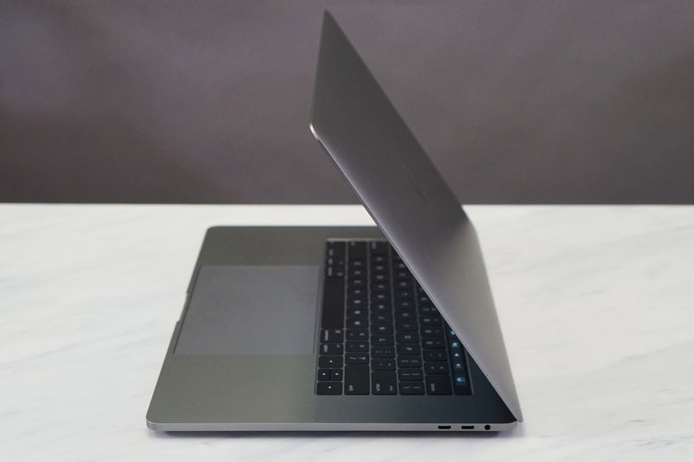 MacBook Pro Touch Bar 15-inch Hardware