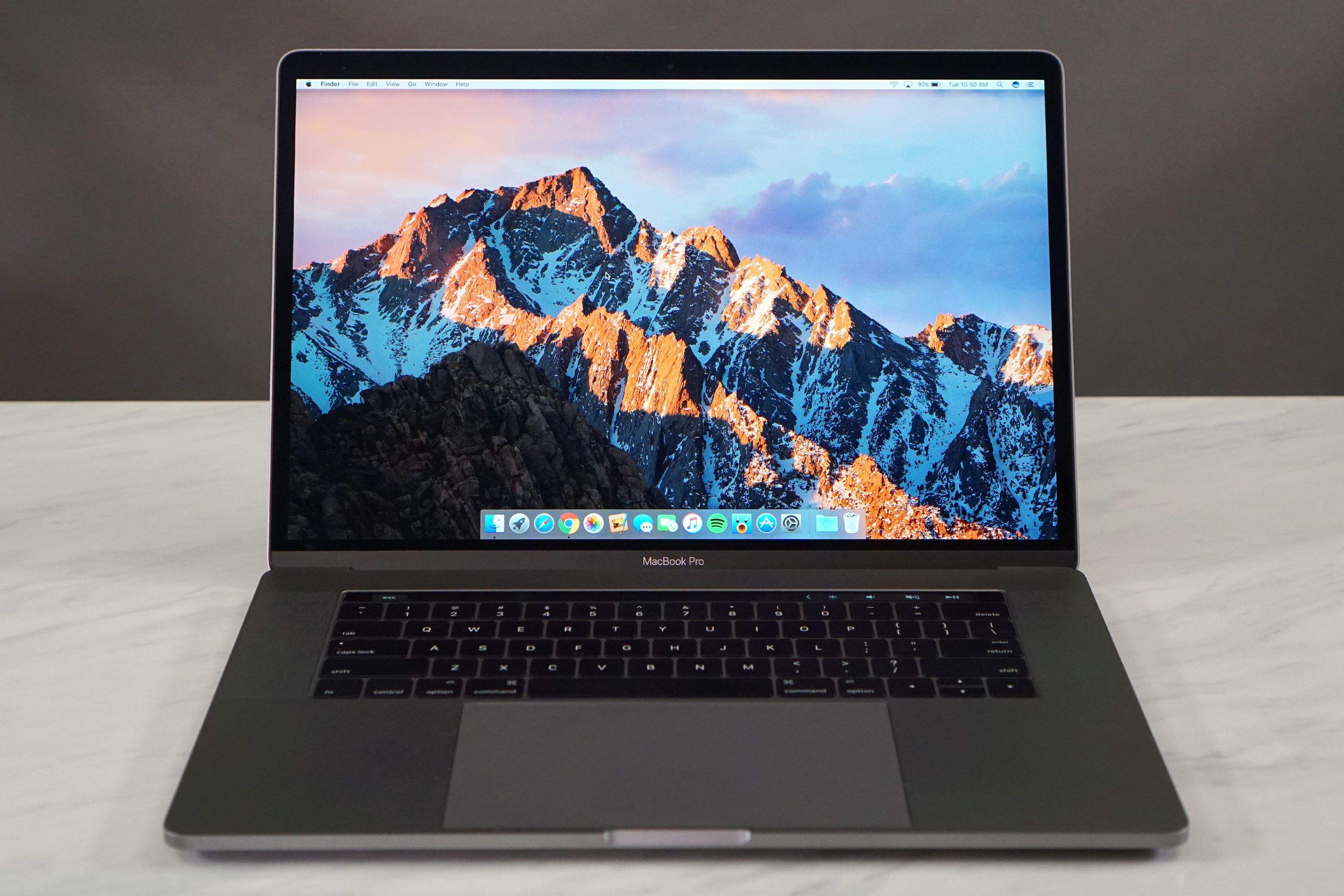 New Apple MacBook Pro 15-inch with Touch Bar Laptop Review 2016
