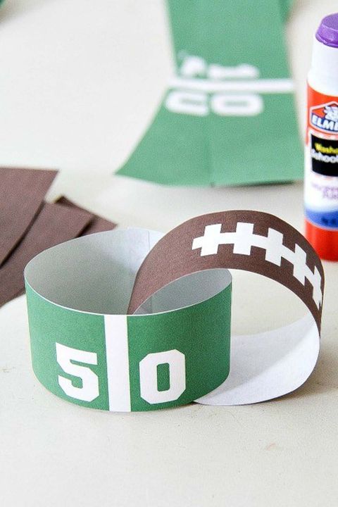 game day paper chain
