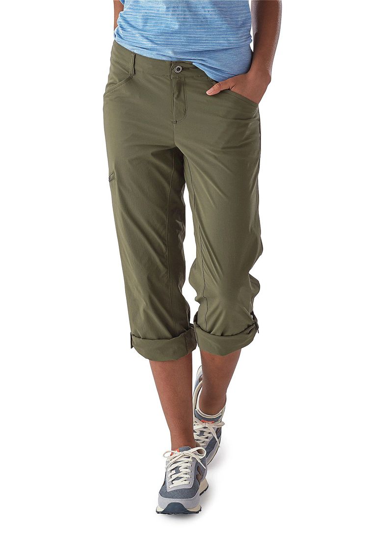 womens hiking shorts with pockets