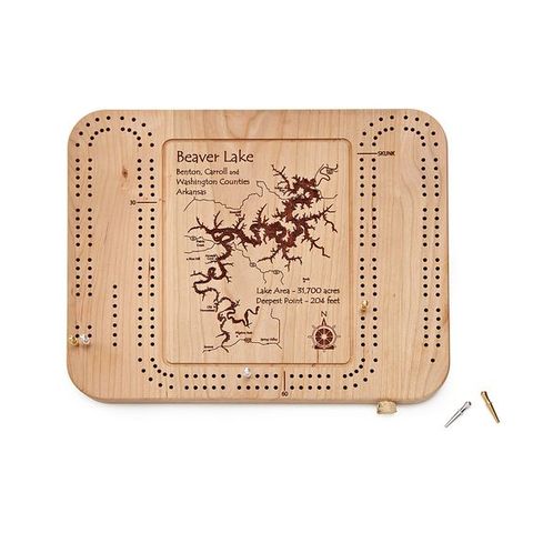 UncommonGoods Custom Lake Art Cribbage-Tafel