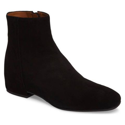 11 Best Flat Boots for Fall 2018 - Flat Ankle Boots and Booties for Women