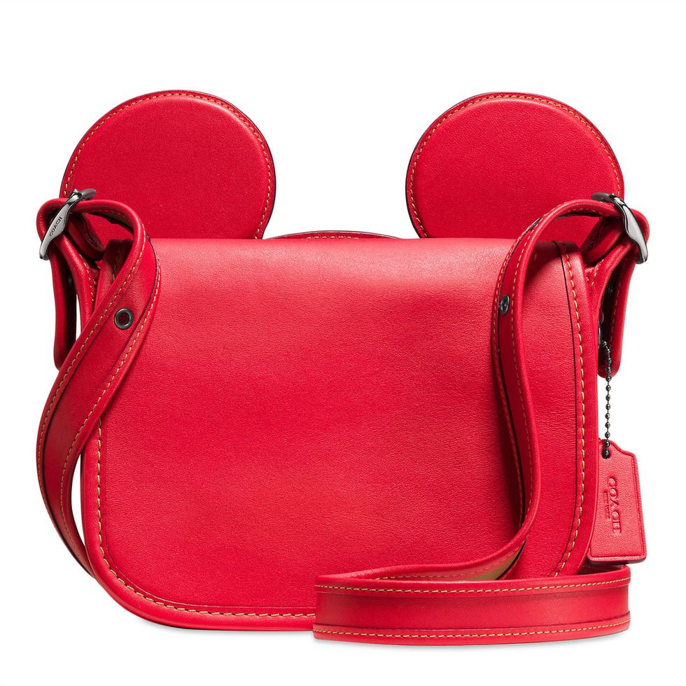 Bag, Red, Handbag, Fashion accessory, Shoulder bag, Leather, Magenta, Messenger bag, Material property, Satchel, 