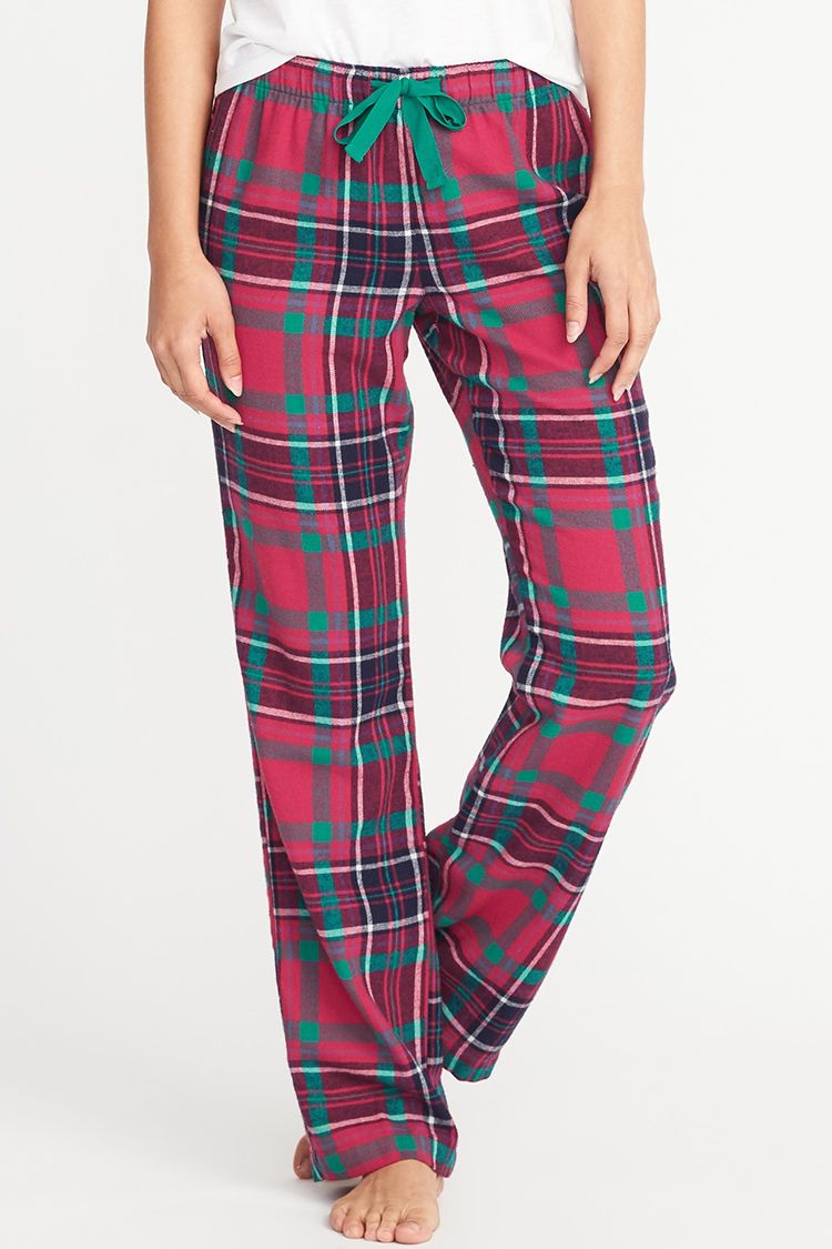 13 Best Christmas Pajamas for 2018 - Comfy Christmas PJs and Sets for Women