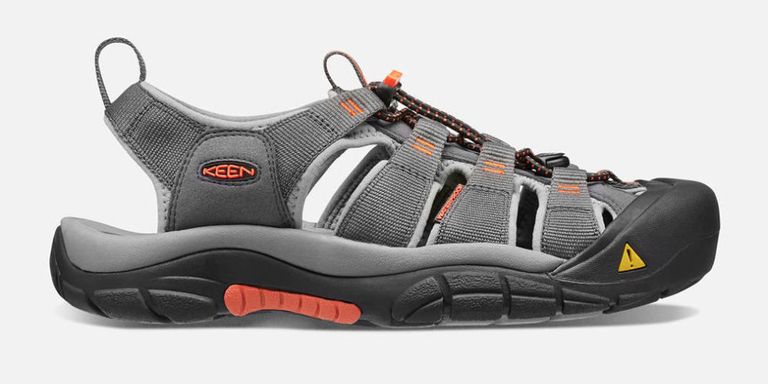 9 Best Water Shoes for 2018 - Waterproof Swimming Shoes for Men and Women