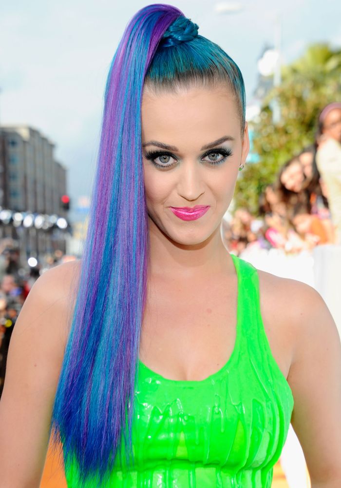 I 10 capelli più pazzi di Katy Perry