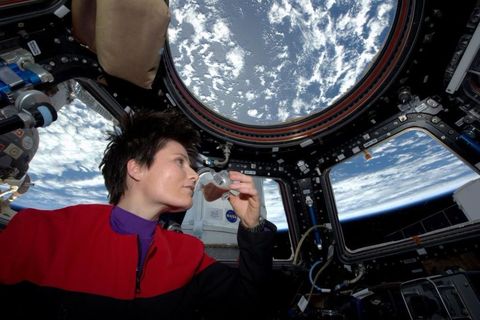 E Nata La Figlia Di Astrosamantha E Ha Un Nome Da Star