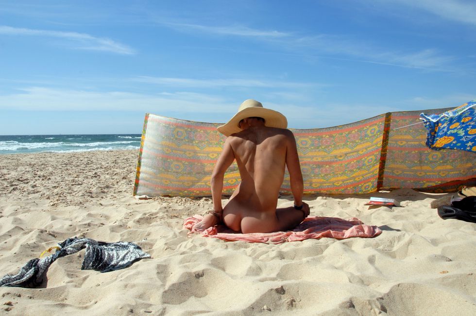 Spiaggia naturista, per togliersi di dosso le inibizioni 