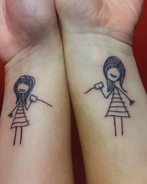 Sistertattoo I Tatuaggi Gemelli Che Si Richiamano Tra Di Loro