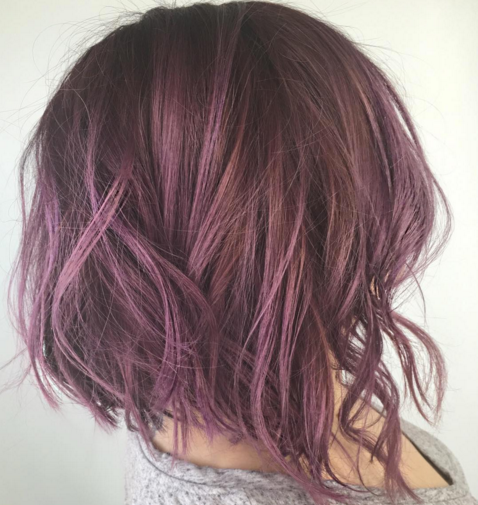 I capelli viola per una versione di Maga Magò super cool