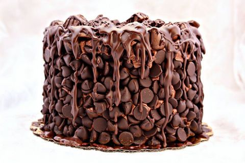 <p>Non importa che ora sia della giornata, il cioccolato non va mai sprecato.</p><p><em data-redactor-tag="em" data-verified="redactor">Ricetta da&nbsp;<span class="redactor-invisible-space"></span><a href="http://artofdessert.blogspot.com/2011/10/chocolate-wasted-cake.html">Art of Dessert</a>.</em></p>