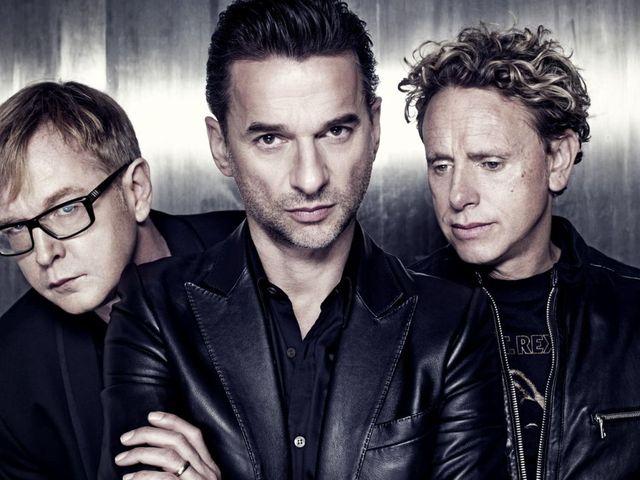 Ascolta where's the revolution dei depeche mode, il primo singolo estratto da loro nuovo album spirit in uscita il 17 marzo.