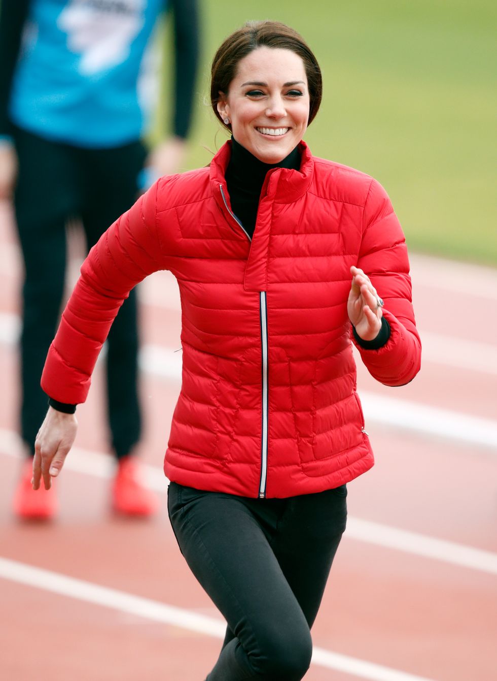 LONDON, UNITED KINGDOM - FEBRUARY 05: (EMBARGOED FOR PUBLICATION IN UK NEWSPAPERS UNTIL 48 HOURS AFTER CREATE DATE AND TIME) Catherine, Duchess of Cambridge takes part in a running race against Prince William, Duke of Cambridge and Prince Harry as they join a Team Heads Together London Marathon Training Day at the Queen Elizabeth Olympic Park on February 5, 2017 in London, England. (Photo by Max Mumby/Indigo/Getty Images)