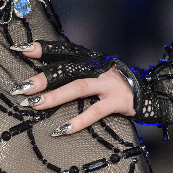 nail art the blonds 15
