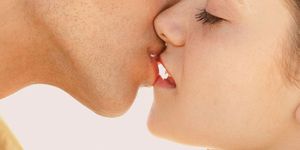 This is the ideal length of a kiss, study finds
