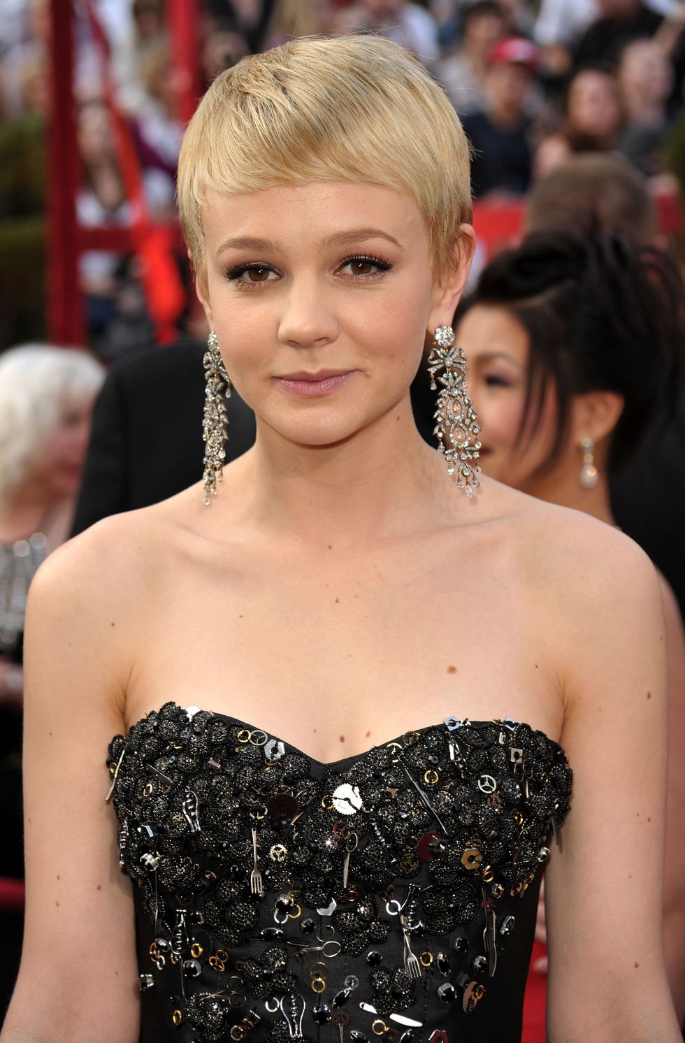 HOLLYWOOD - MARCH 07:  Actress Carey Mulligan arrives at the 82nd Annual Academy Awards held at Kodak Theatre on March 7, 2010 in Hollywood, California.  (Photo by John Shearer/Getty Images)