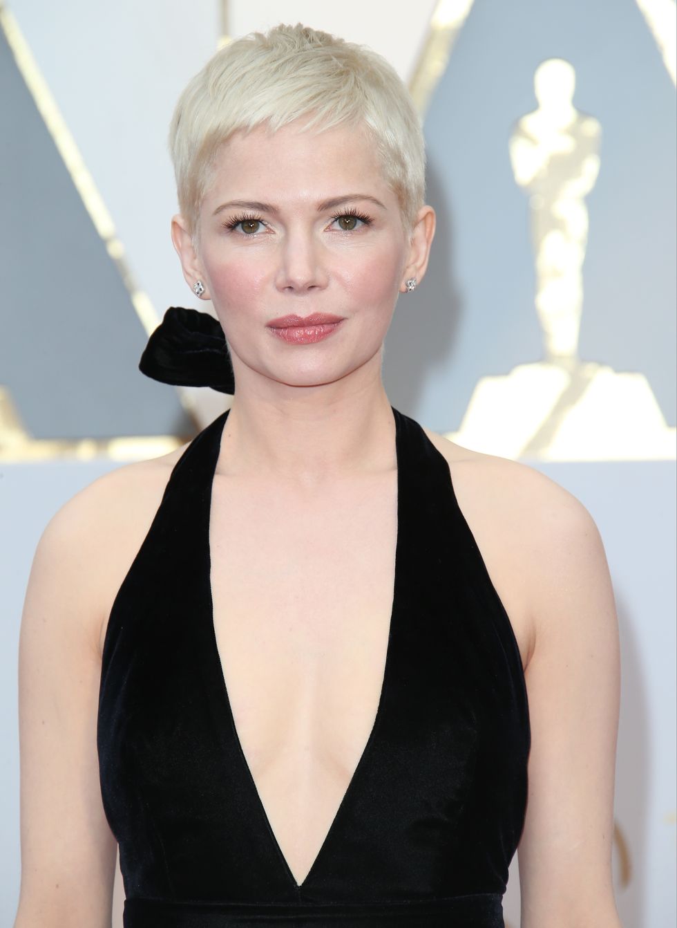 HOLLYWOOD, CA - FEBRUARY 26: Actress Michelle Williams arrives at the 89th Annual Academy Awards at Hollywood & Highland Center on February 26, 2017 in Hollywood, California. (Photo by Dan MacMedan/Getty Images)
