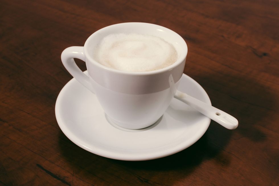 Coffee cup, Cup, Serveware, Drinkware, Dishware, Teacup, Drink, Tableware, Wiener melange, Café au lait, 