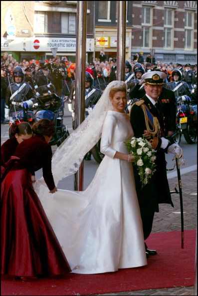 <p>Máxima Zorreguieta Cerruti met King Willem-Alexander at a party in Seville and  he flew across the pond three weeks later to meet her again in New York while working at Deutsche Bank (she almost forgot what he looked like)!  They went on to get married on February 2, 2002.</p>