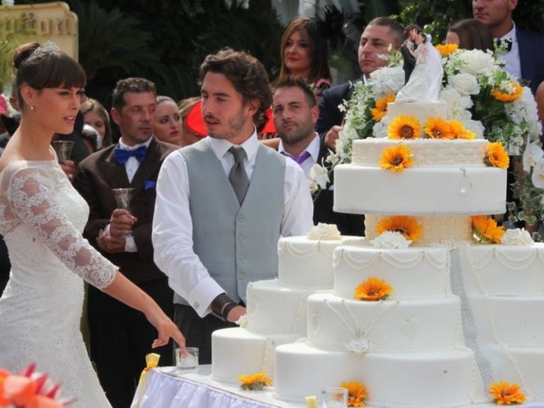 Matrimonio napoletano, la tradizione del bouquet della sposa. A chi va?