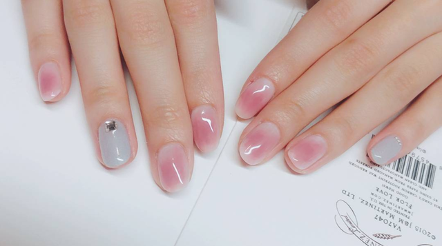 blushing nail nail art fard instagram