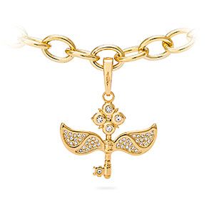 Pendant, Jewellery, Fashion accessory, Body jewelry, Cross, Chain, Locket, Religious item, Necklace, Symbol, 
