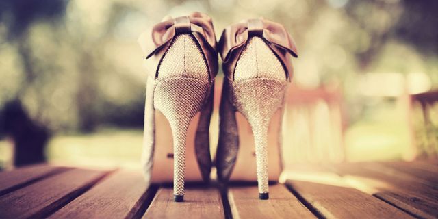 Guarda le scarpe da cerimonia di tendenza per la moda estate 2017 e scegli il modello perfetto per il tuo outfit estivo elegante. 