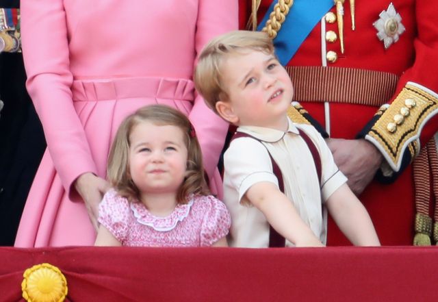 I principini George e Charlotte durante il compleanno della Regina Elisabetta II
