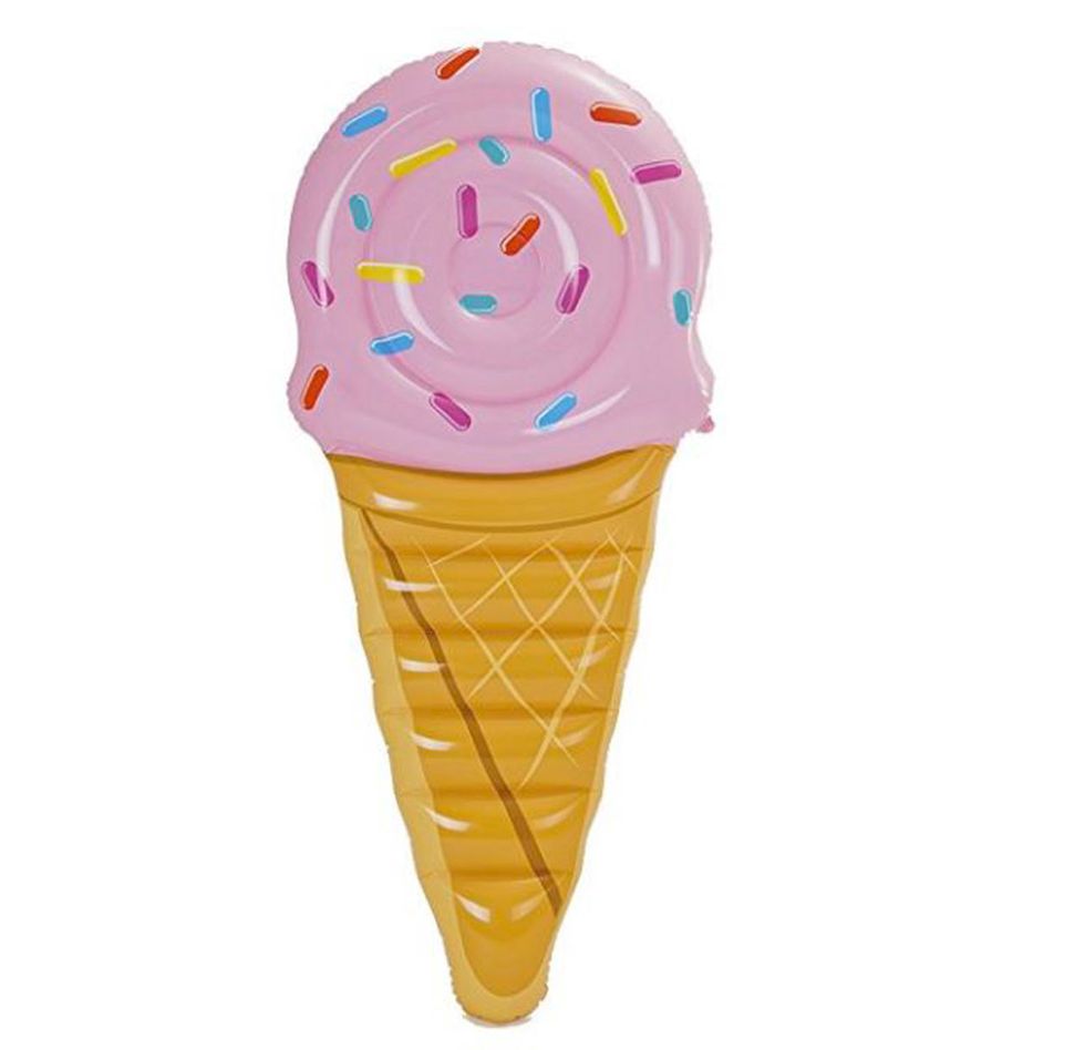 Ice cream cone, Ice cream, Frozen dessert, Soft Serve Ice Creams, Dessert, Sorbetes, Food, Dairy, Dondurma, Cone, 