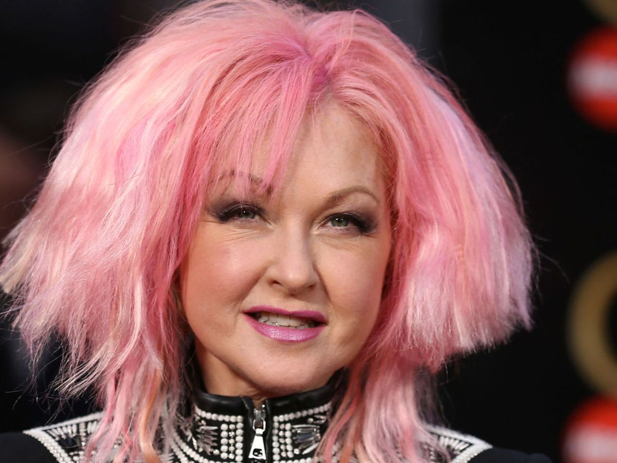 Cyndi Lauper: biografia dell'icona della musica pop anni 80