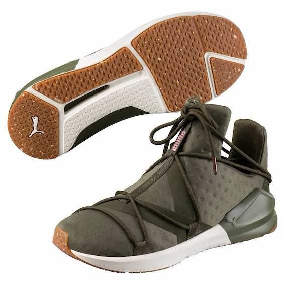 Footwear, Shoe, Brown, Tan, Beige, Walking shoe, Athletic shoe, Outdoor shoe, Sneakers, Sandal, 