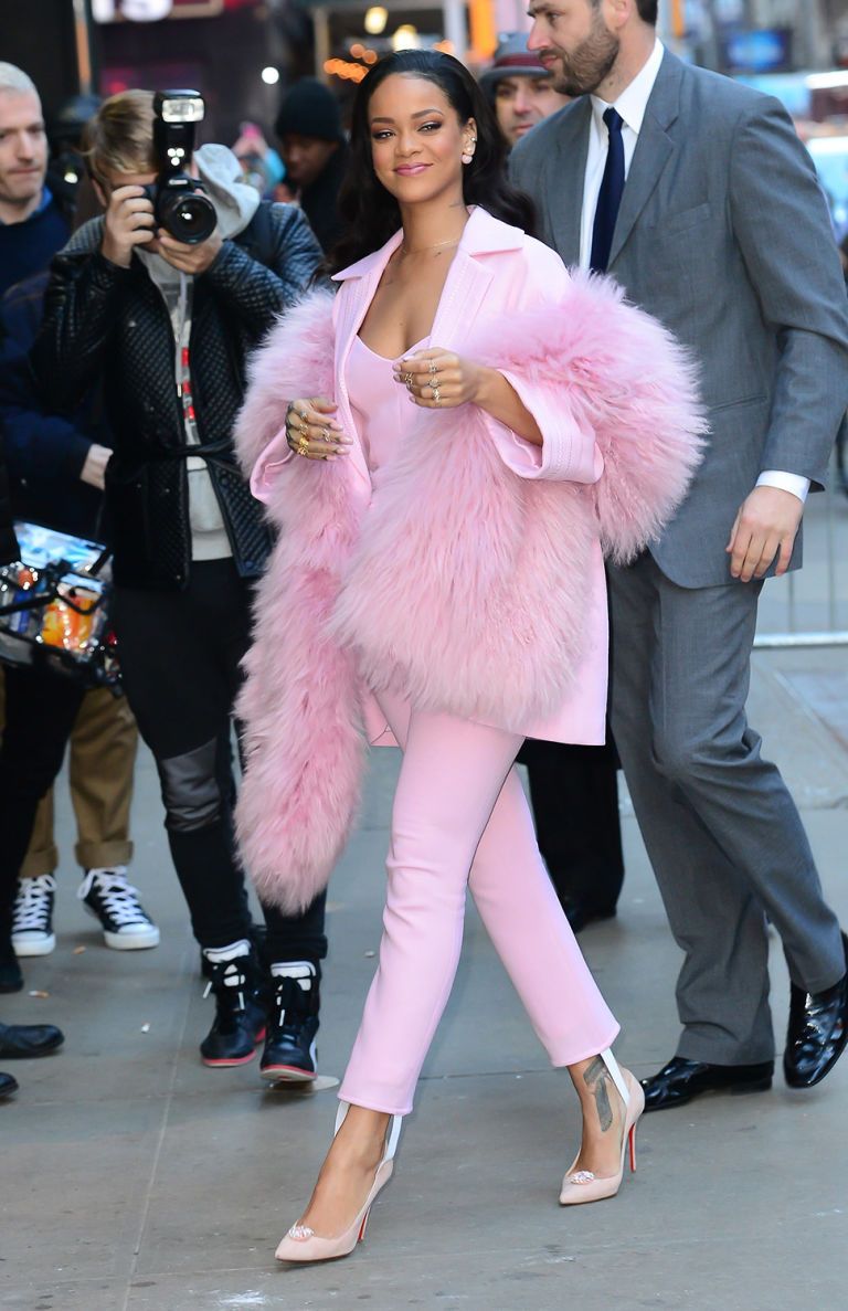 rihanna outfit millennial pink 