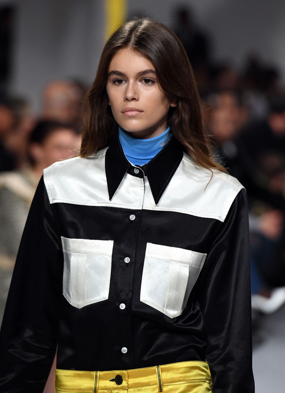 Model Kaia Gerber walks the runway for the Calvin Klein Collection fashion show during New York Fashion Week on September 7, 2017 in New York City. / AFP PHOTO / ANGELA WEISS        (Photo credit should read ANGELA WEISS/AFP/Getty Images)