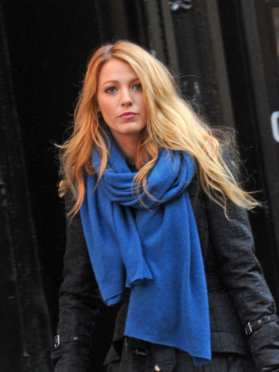 NEW YORK, NY - DECEMBER 14:  Blake Lively filming on location for "Gossip Girl" on December 14, 2011 in New York City.  (Photo by Bobby Bank/WireImage)