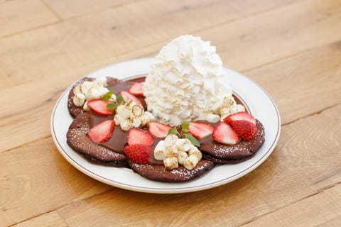エッグスン シングスのバレンタイン限定パンケーキ エッグスン シングスのバレンタイン限定パンケーキ