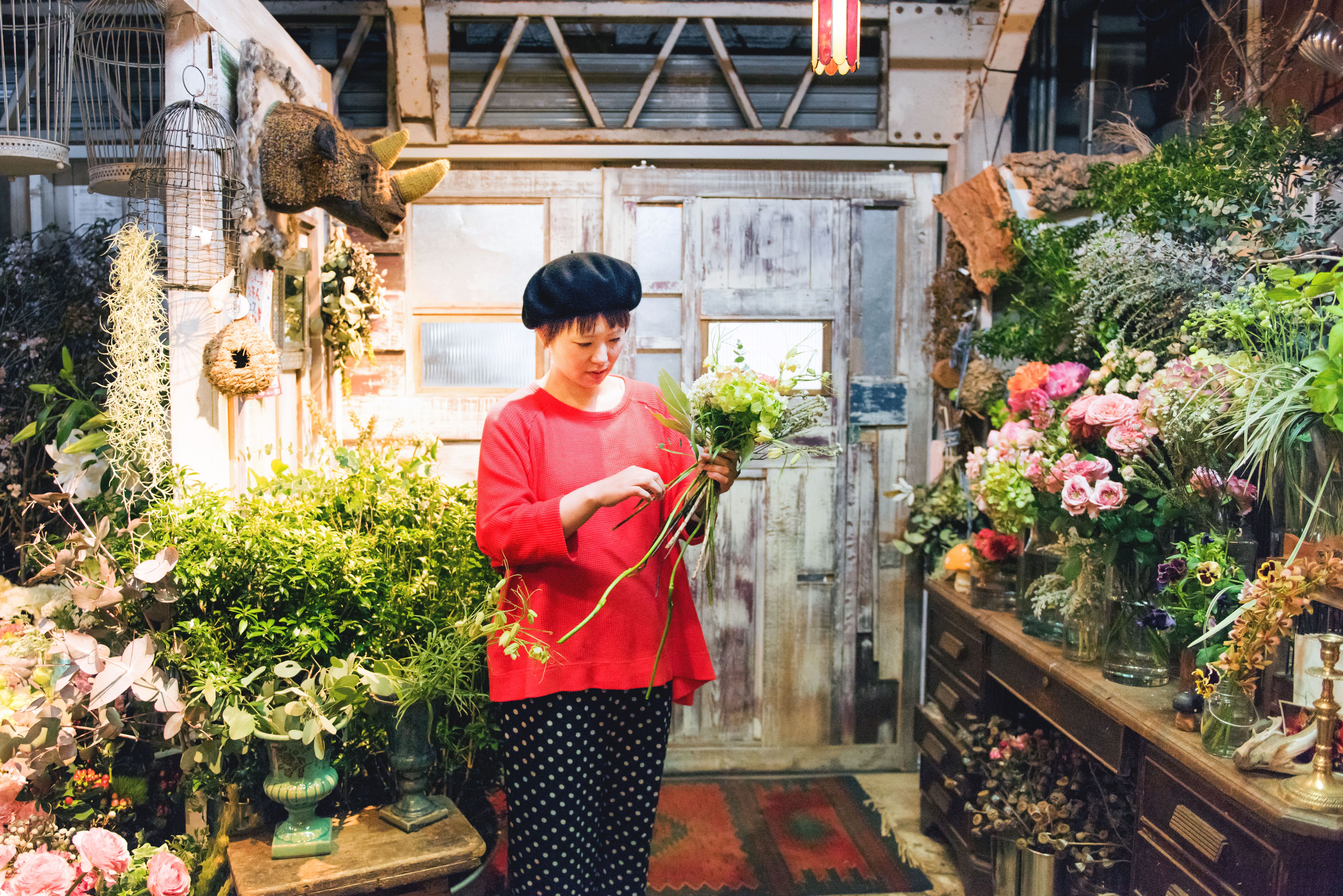 渡邉直子さんインタビュー 大好きな色彩を生かして花屋 てん のディレクターを務める