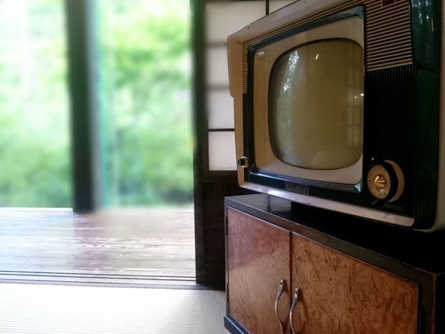 Wood, Television set, Display device, Analog television, Home appliance, Television, Hardwood, Wood stain, Gas, Transparent material, 