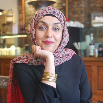 「イスラム教徒のデート事情」を綴った小説家の生き方