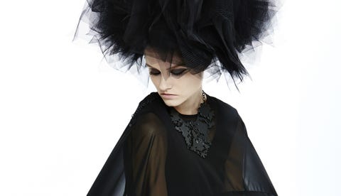 やっぱり黒が好き 型破りな花嫁向けブラックドレス集 やっぱり黒が好き 型破りな花嫁向けブラックドレス集