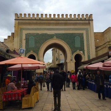 Market, Bazaar, Public space, City, Town, Building, Marketplace, Human settlement, Arch, Architecture, 